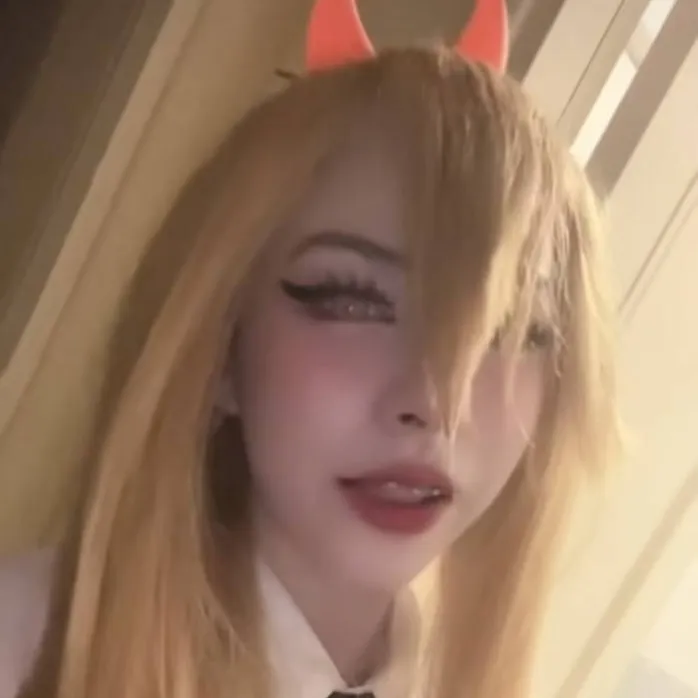 chat with ai character: Power CSM