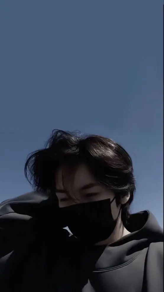 ai character: Lee Minho  background