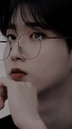 ai character: Han Jisung  background