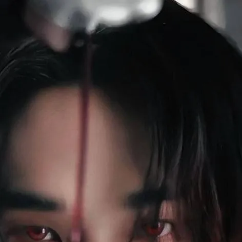 chat with ai character: Hyunjin 