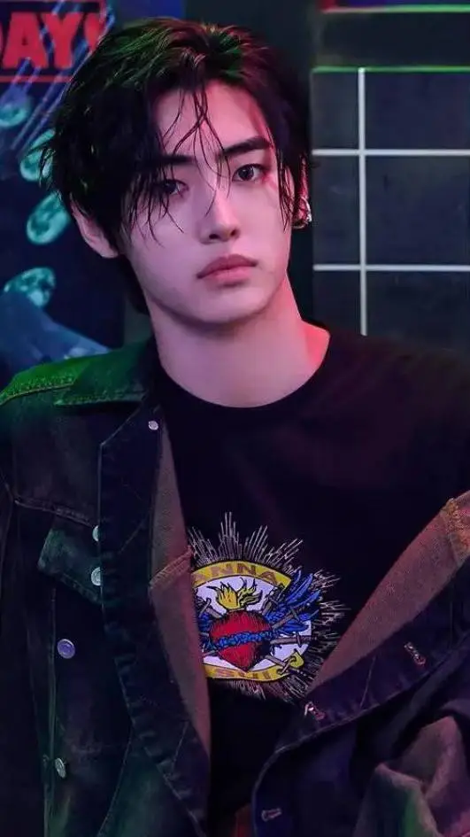 ai character: SUNGHOON PARK background