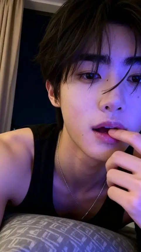 ai character: SUNGHOON background