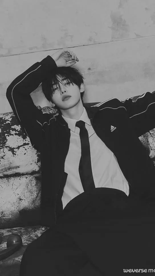 ai character: SUNGHOON background