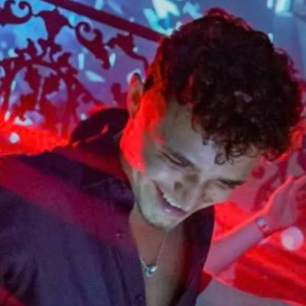 chat with ai character: DJ - Lando Norris