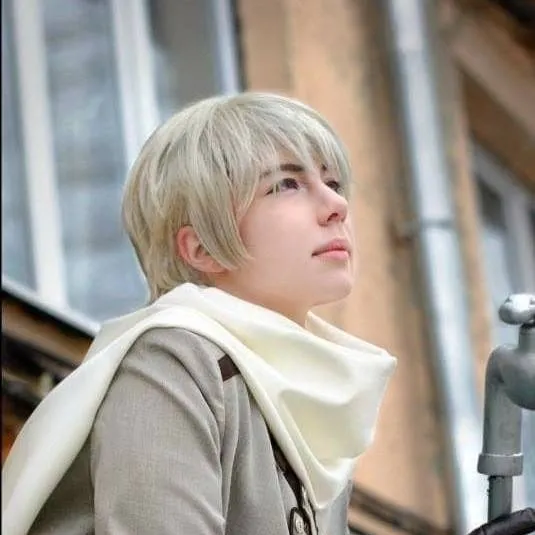 chat with ai character: Russia