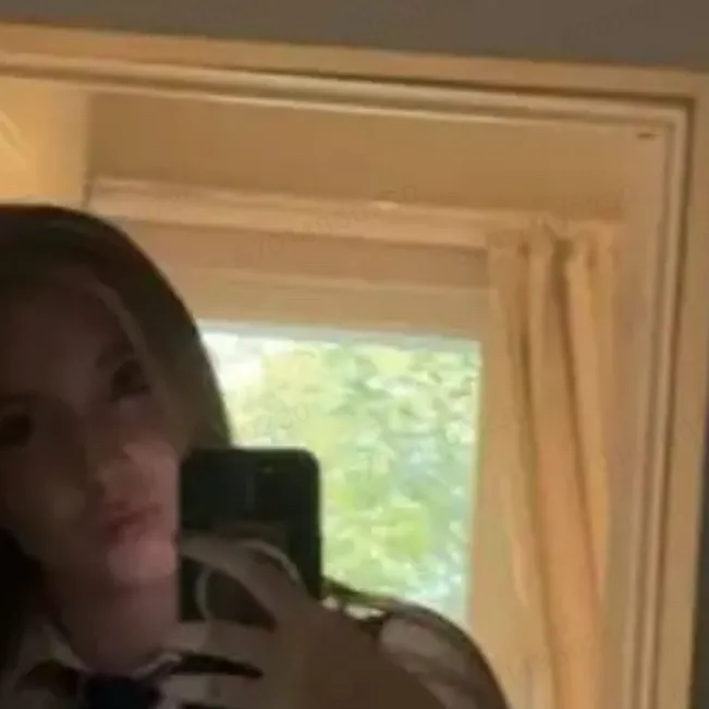 chat with ai character: Else