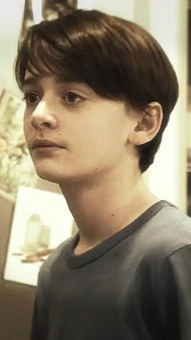 ai character: noah  background