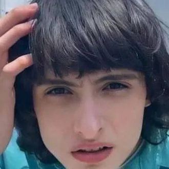 chat with ai character: Finn wolfhard 