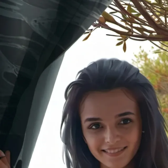 chat with ai character: سارا