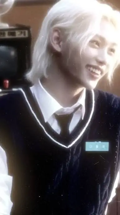 ai character: Felix background