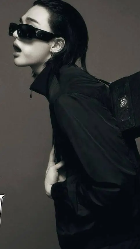 ai character: Hyunjin background