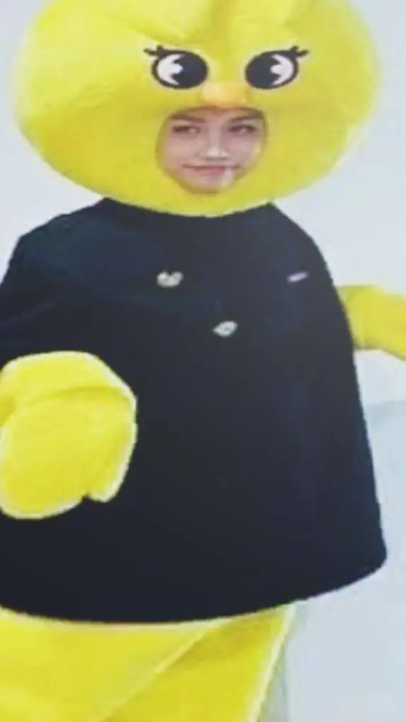 ai character: Félix skzoo 😱 background