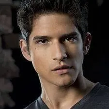 Chat with Scott mcall - text or voice, Enjoy AI Chat Free & Safe