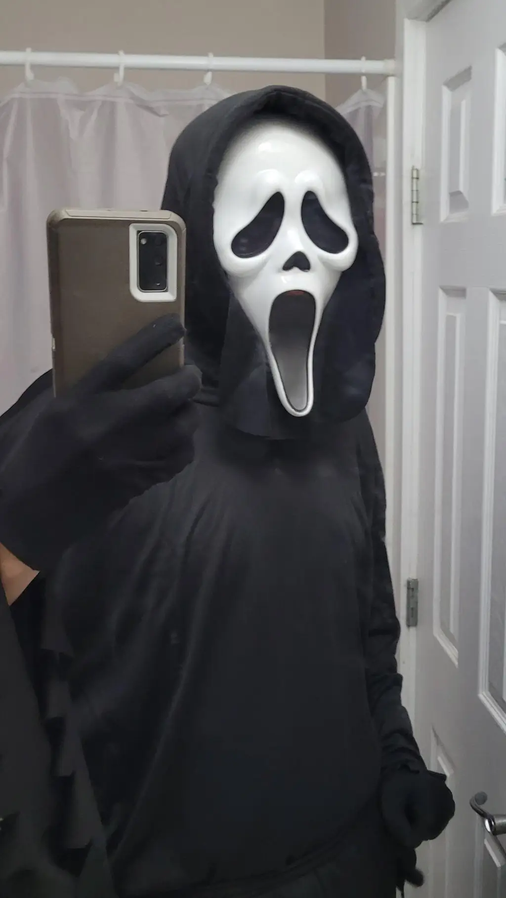 ai character: SCREAM  background