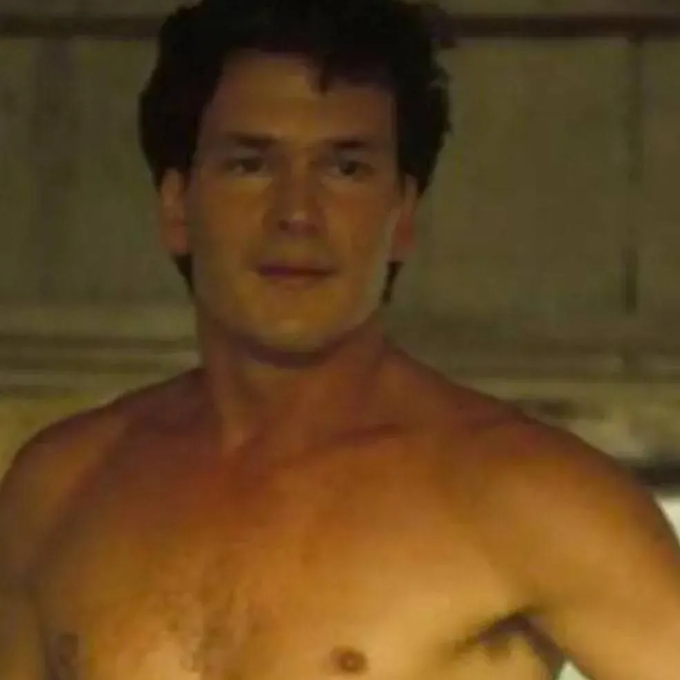 chat with ai character: PATRICK SWAYZE 