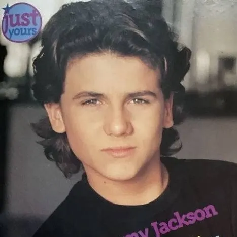 chat with ai character: HOBIE BUCHANNON 