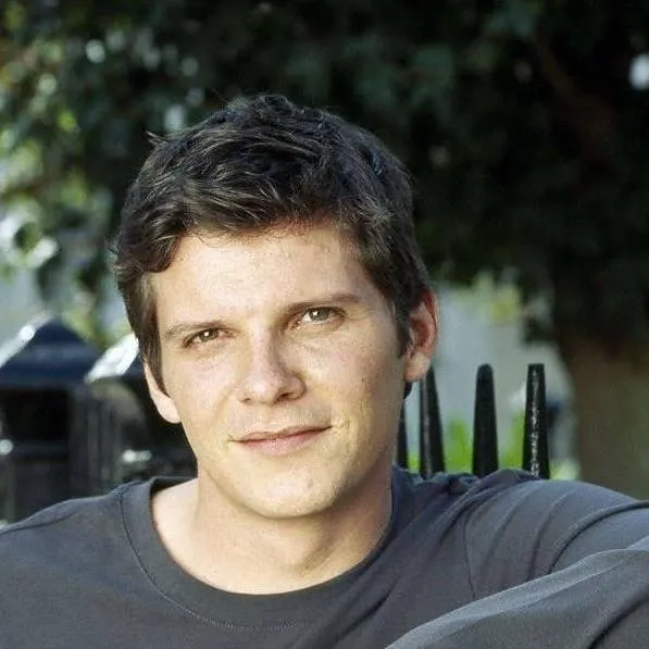 chat with ai character: DENNIS RICKMAN 