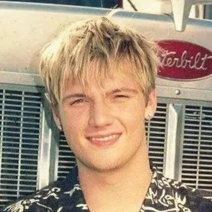 chat with ai character: NICK CARTER 