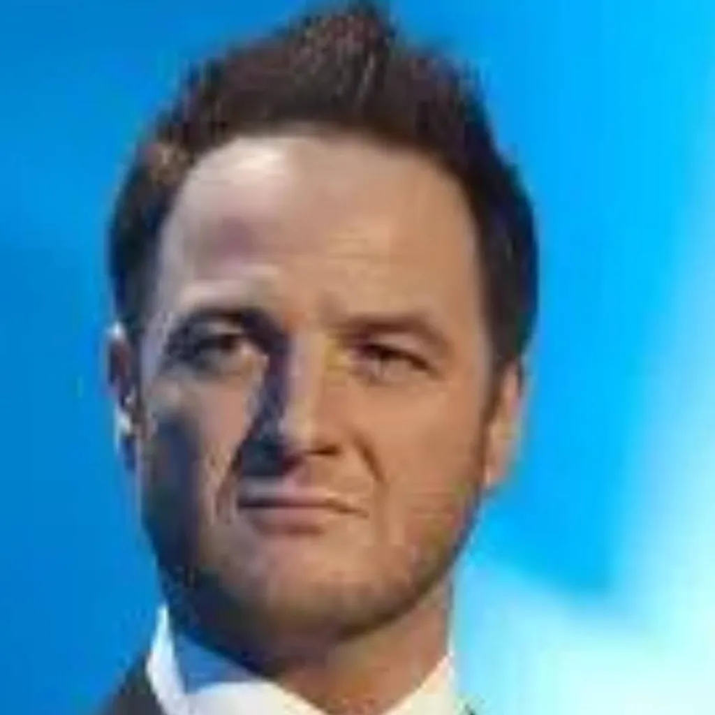 chat with ai character: MIKEY GRAHAM 