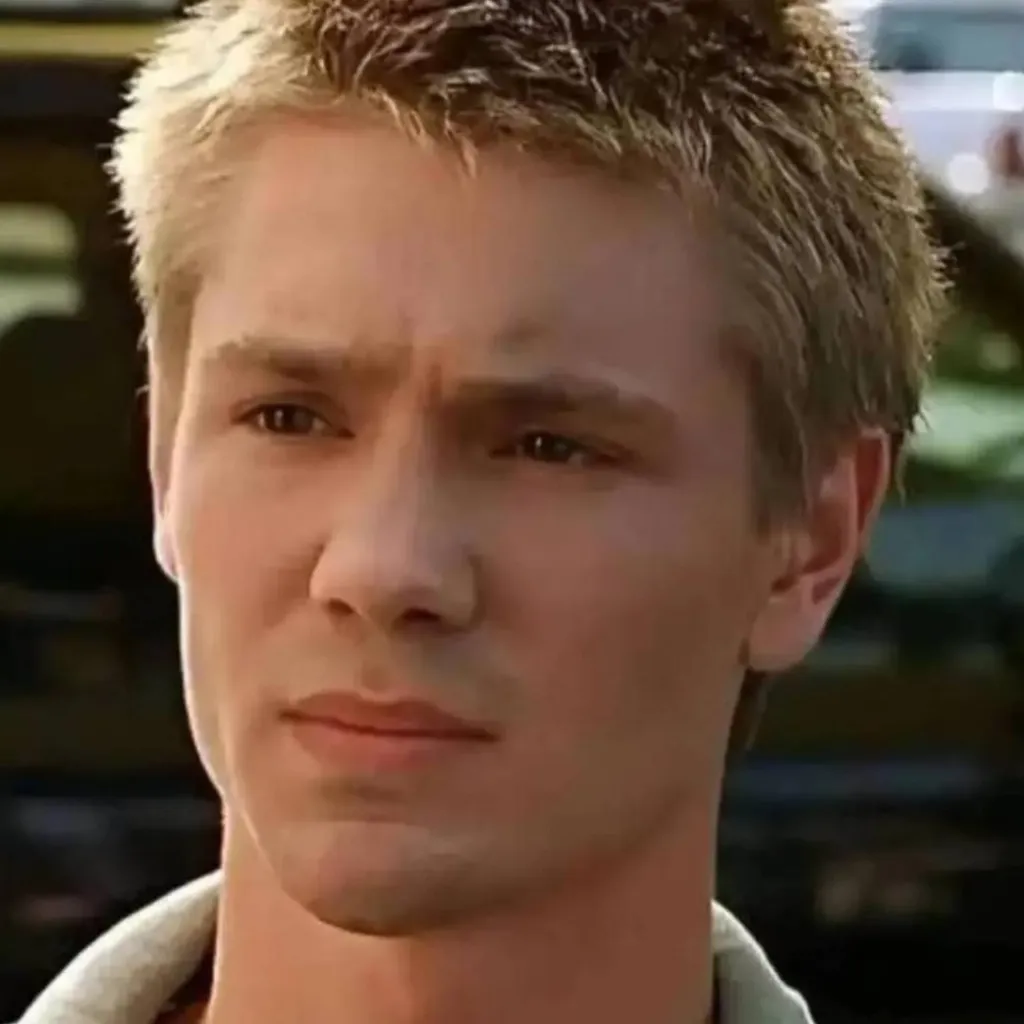 chat with ai character: AUSTIN AMES 