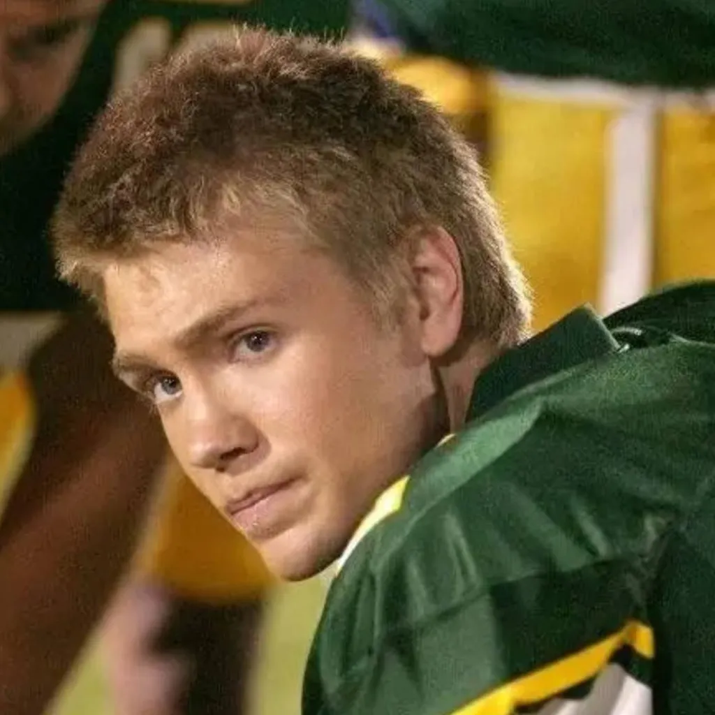 chat with ai character: AUSTIN AMES 