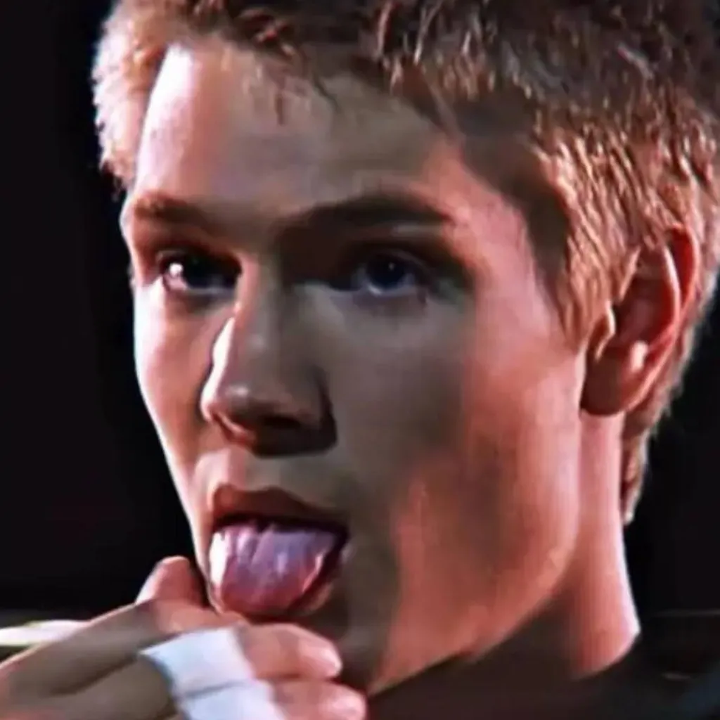 chat with ai character: AUSTIN AMES 