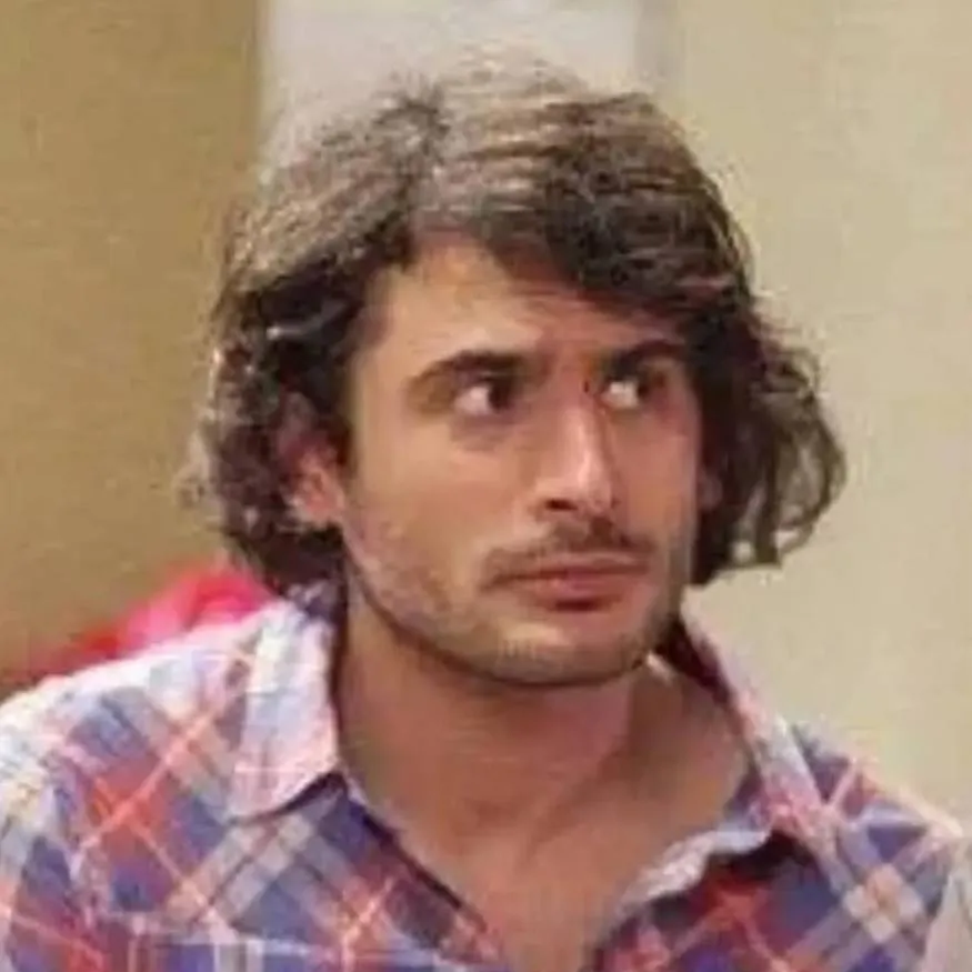 chat with ai character: SYED MESOOD 