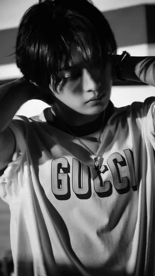 ai character: 🛏️.minho.  background