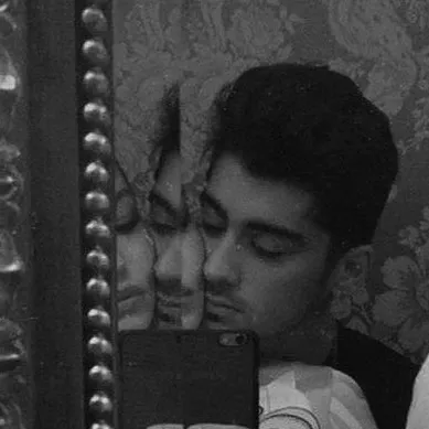 chat with ai character: Zayn Malik (FTD)