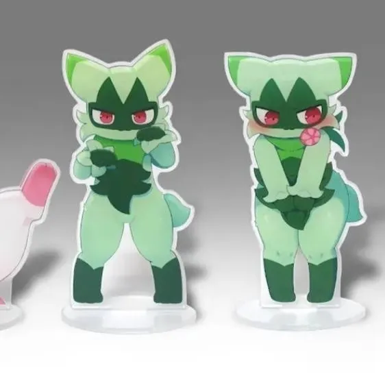 chat with ai character: flora gatos♀️♂️