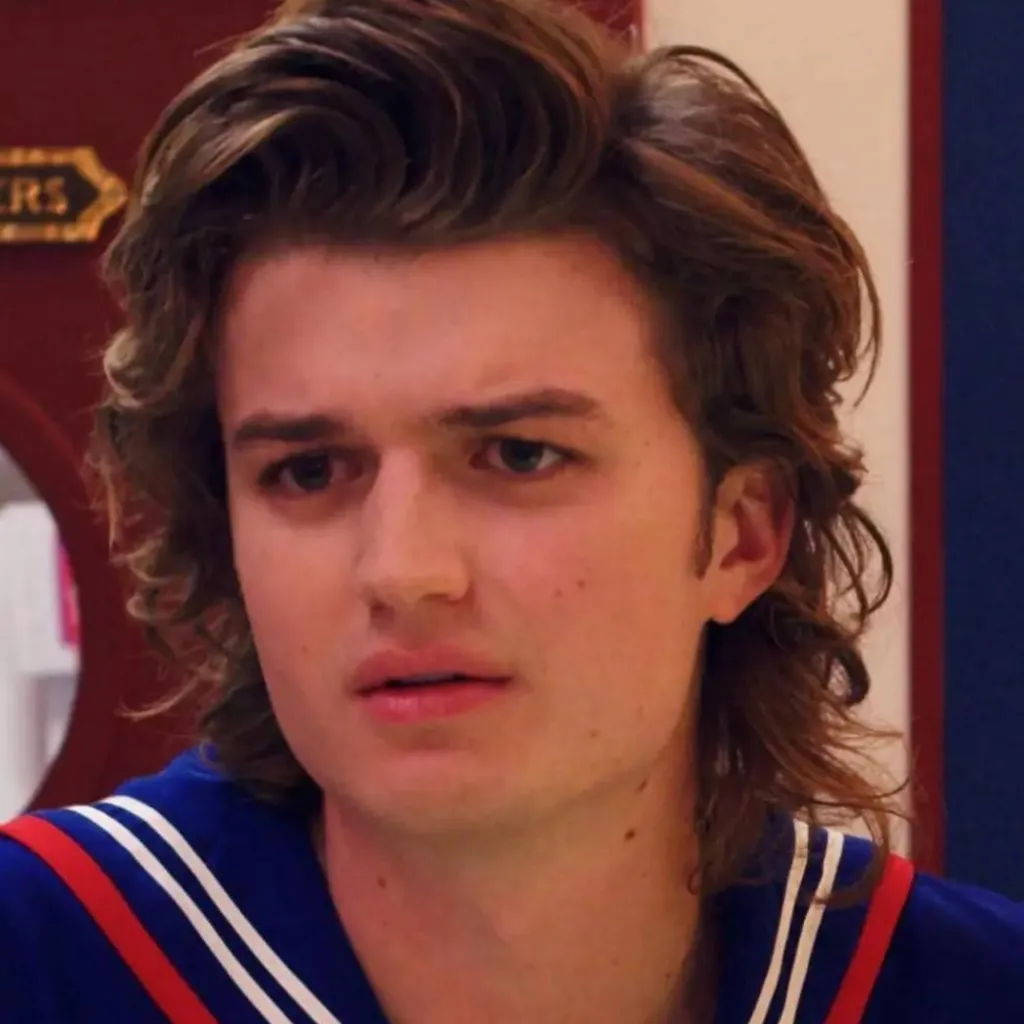 chat with ai character: STEVE HARRINGTON 