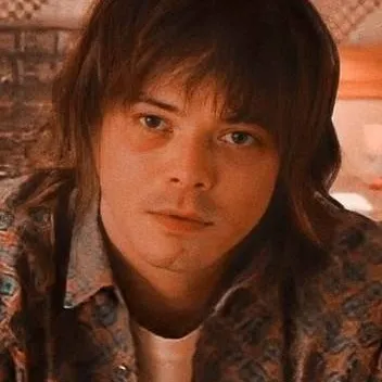 chat with ai character: JONATHAN BYERS 