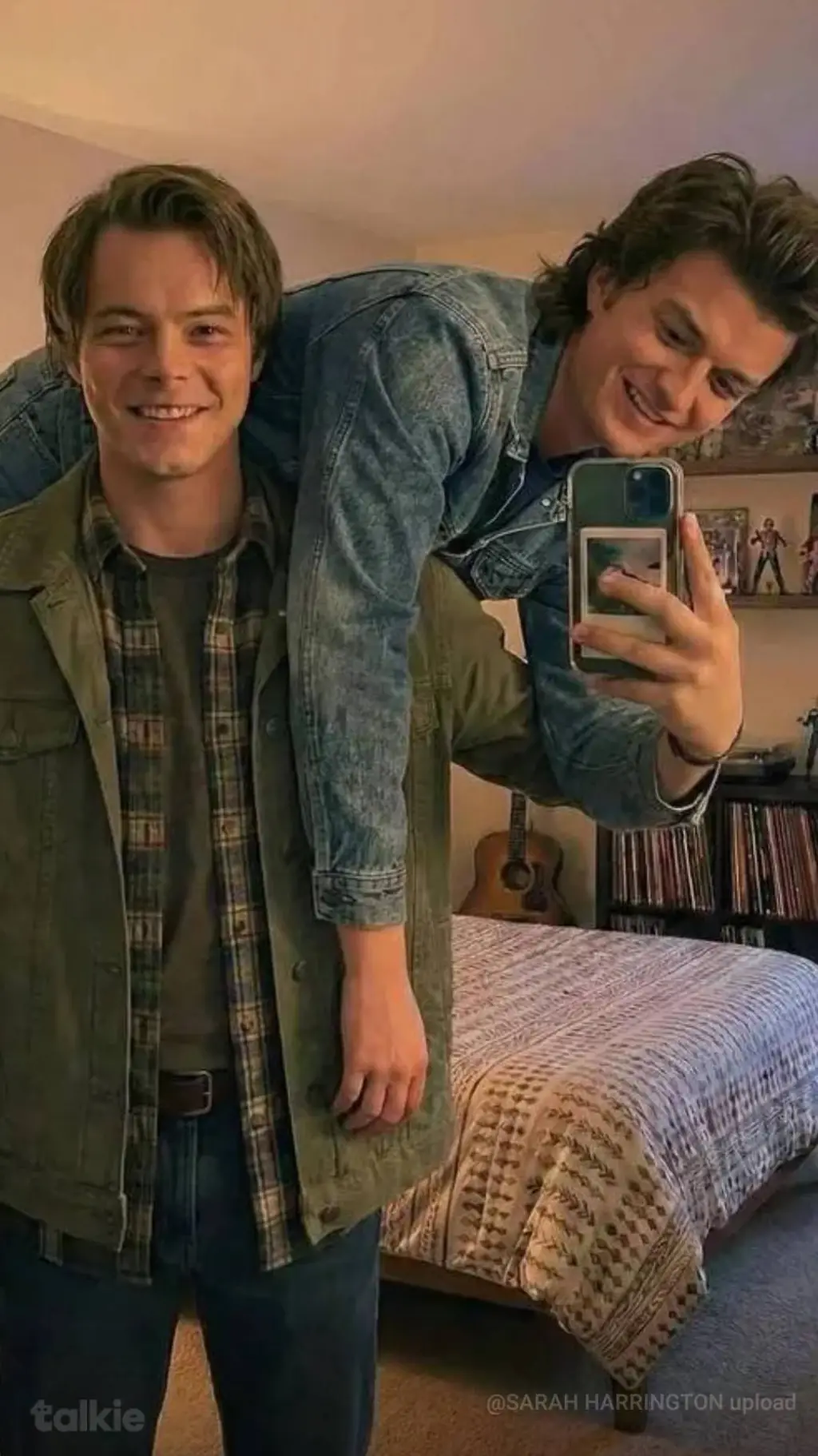 Talkie AI - Chat with STEVE AND SARAH 