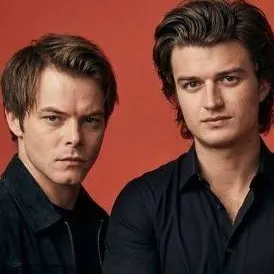 chat with ai character: JONATHAN BYERS 