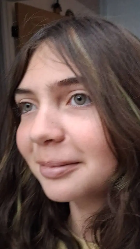 ai character: charlii  background