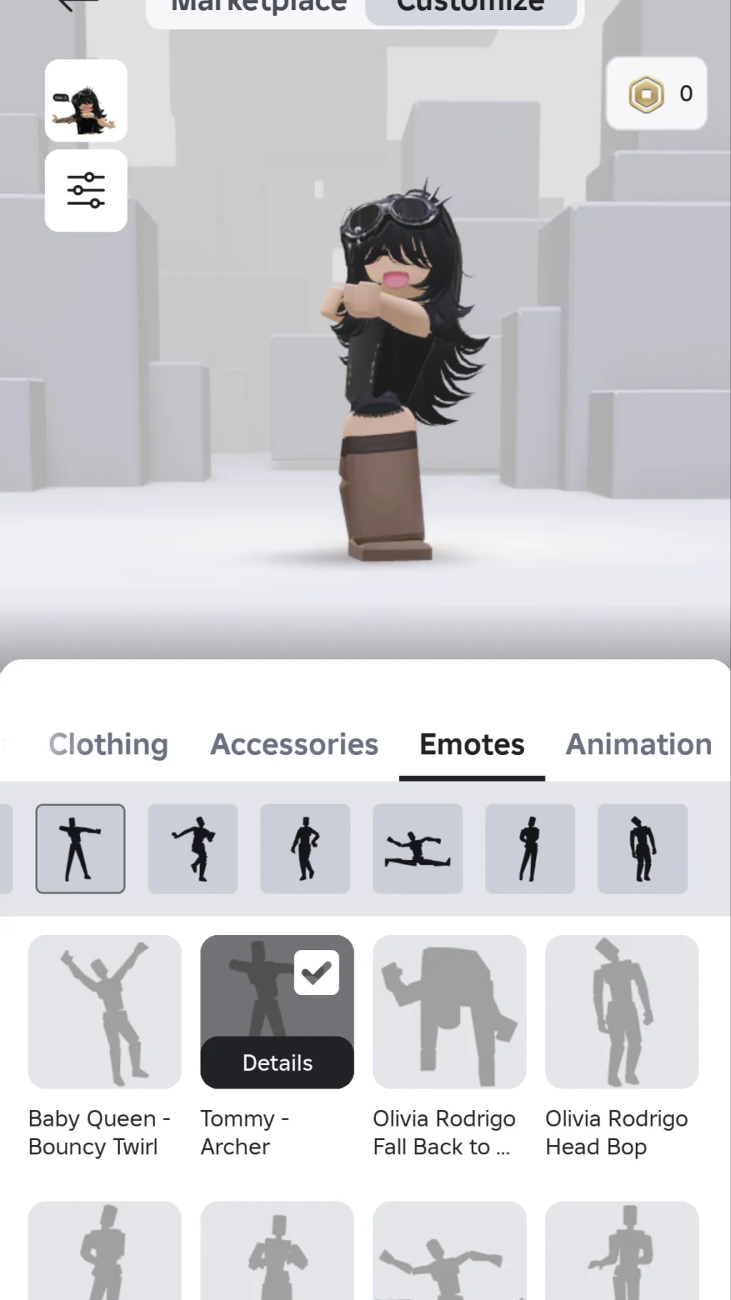 ai character: Lola ￼ background