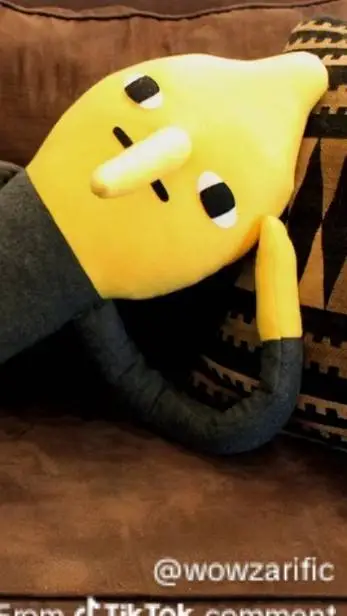 ai character: Lemongrab background