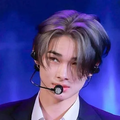 chat with ai character: Ni-ki