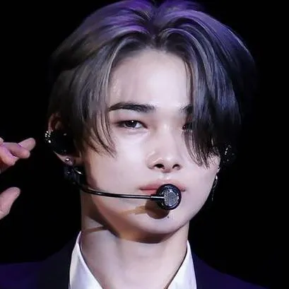 chat with ai character: Nishimura Niki 🦖