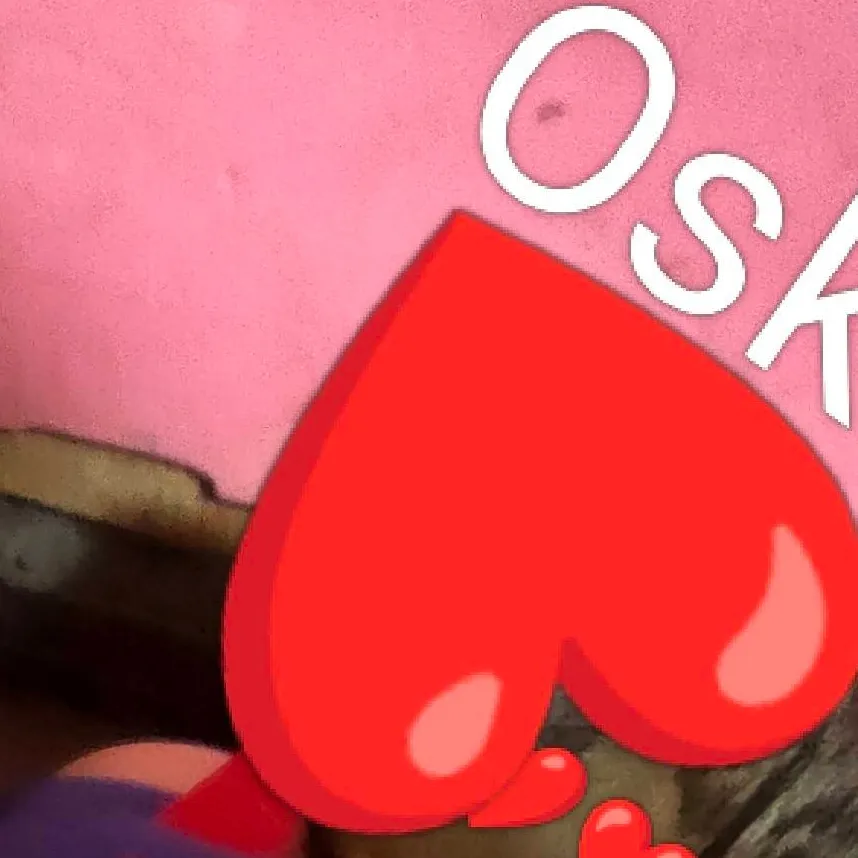 chat with ai character: emoji cat Oskar 