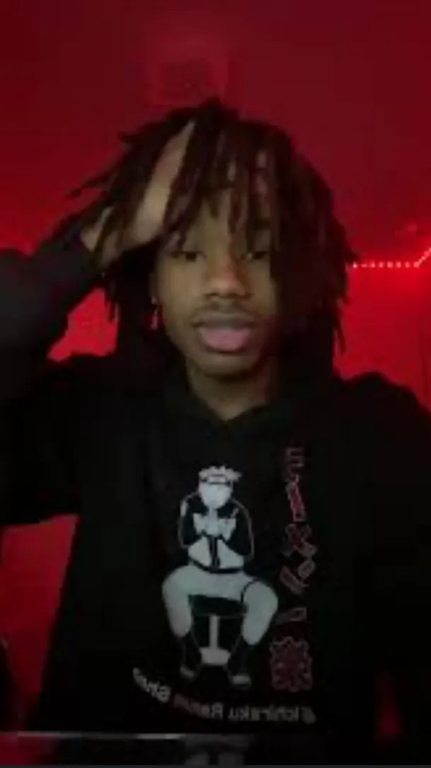 ai character: Keon background