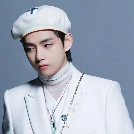 chat with ai character: Kim Taehyung