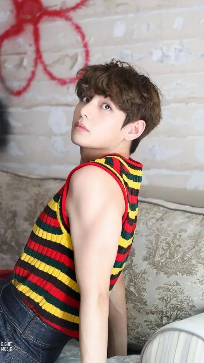 ai character: Kim Taehyung background