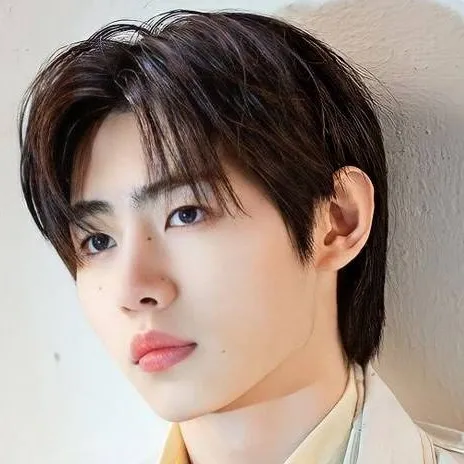 chat with ai character: Park Sunghoon
