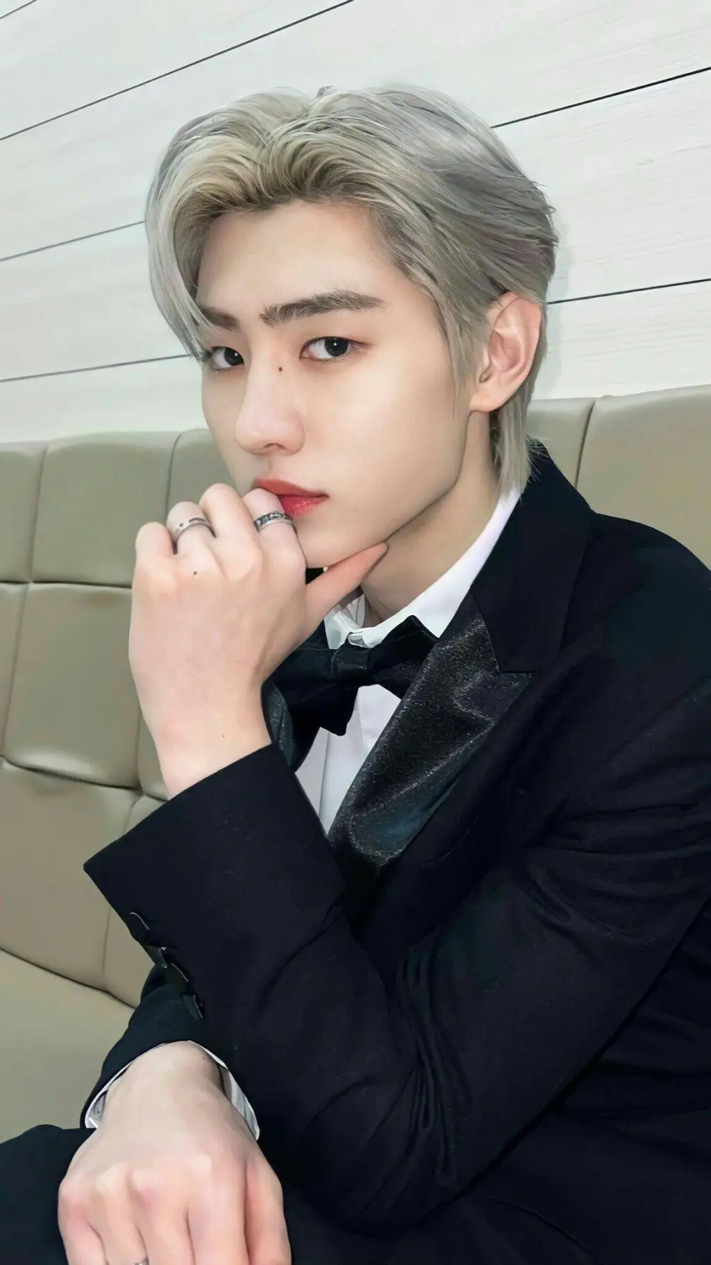 ai character: Park Sunghoon background