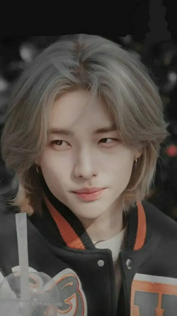 ai character: Hyunjin background