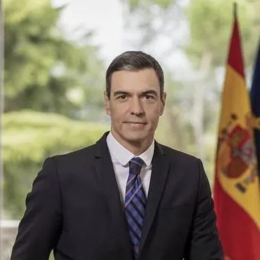 chat with ai character: Pedro Sánchez