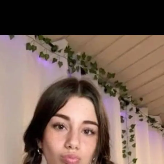 chat with ai character: Mikayla Campiños