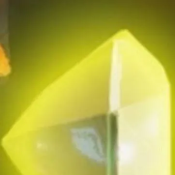 chat with ai character: Yellow gem