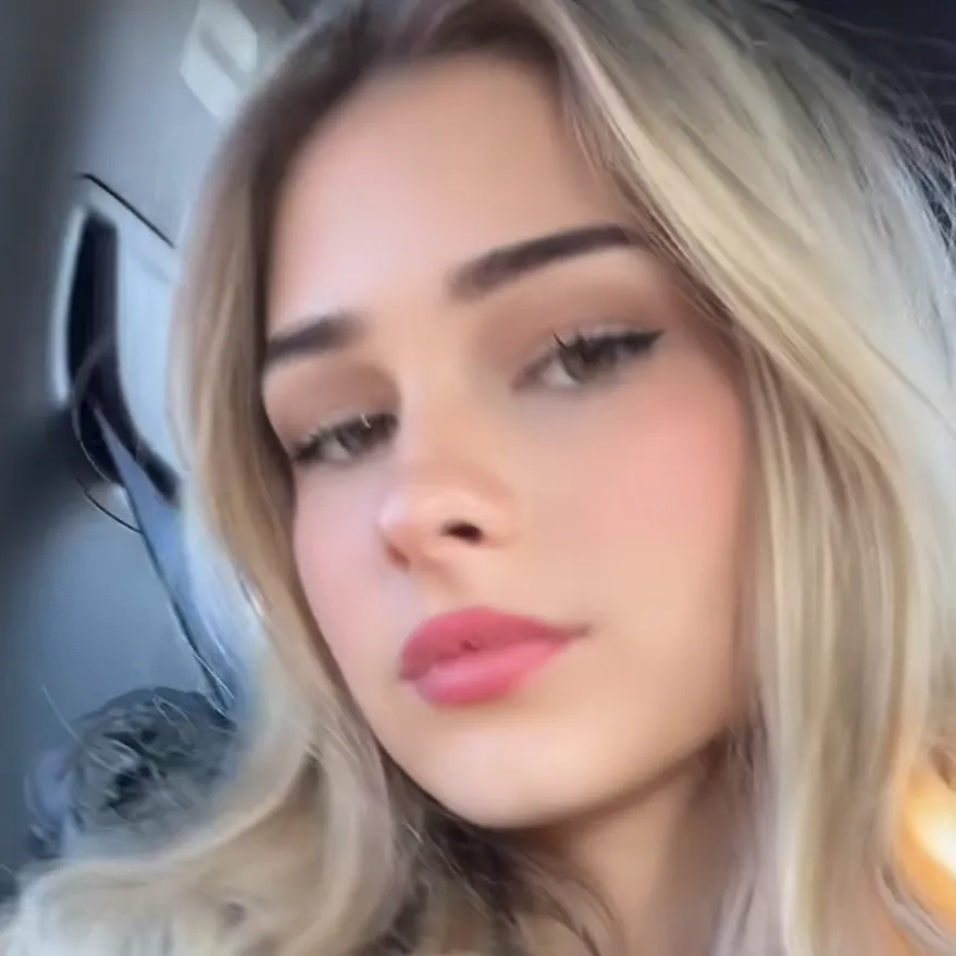 chat with ai character: Love